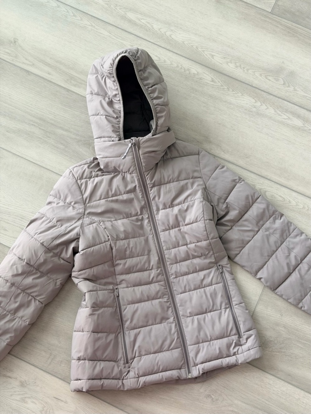 Abercrombie & Fitch Women’s Puffer Jacket - Medium - Light grey